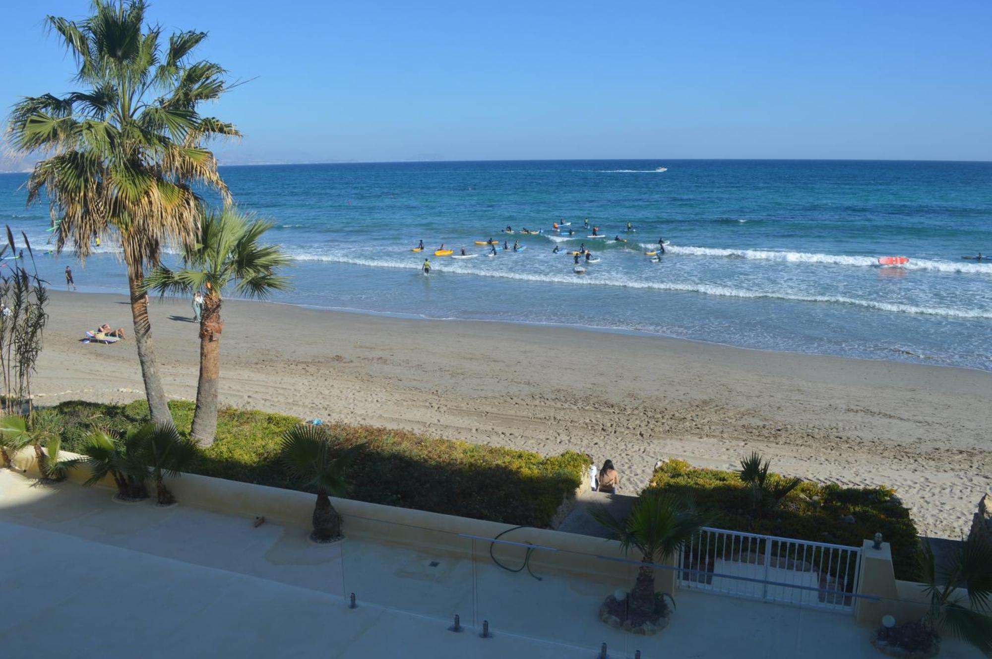 Maravilloso Apartamento Amanecer Cabo A Pie De Playa Y Mar En Chalet Roquetes Alicante Eksteriør billede
