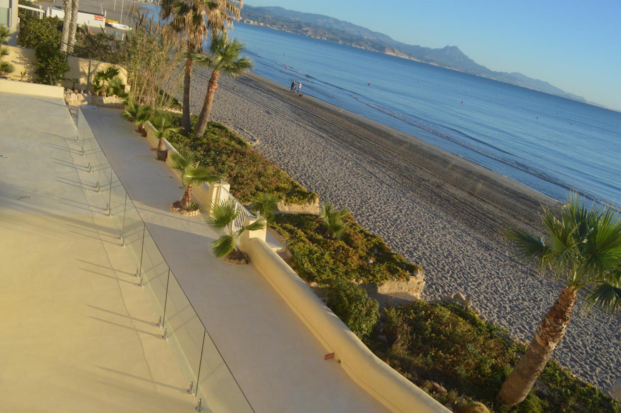 Maravilloso Apartamento Amanecer Cabo A Pie De Playa Y Mar En Chalet Roquetes Alicante Eksteriør billede