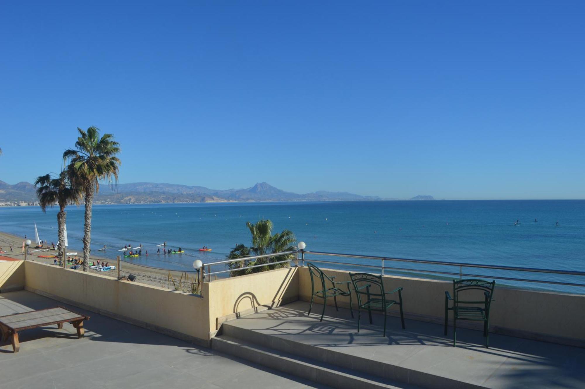 Maravilloso Apartamento Amanecer Cabo A Pie De Playa Y Mar En Chalet Roquetes Alicante Eksteriør billede